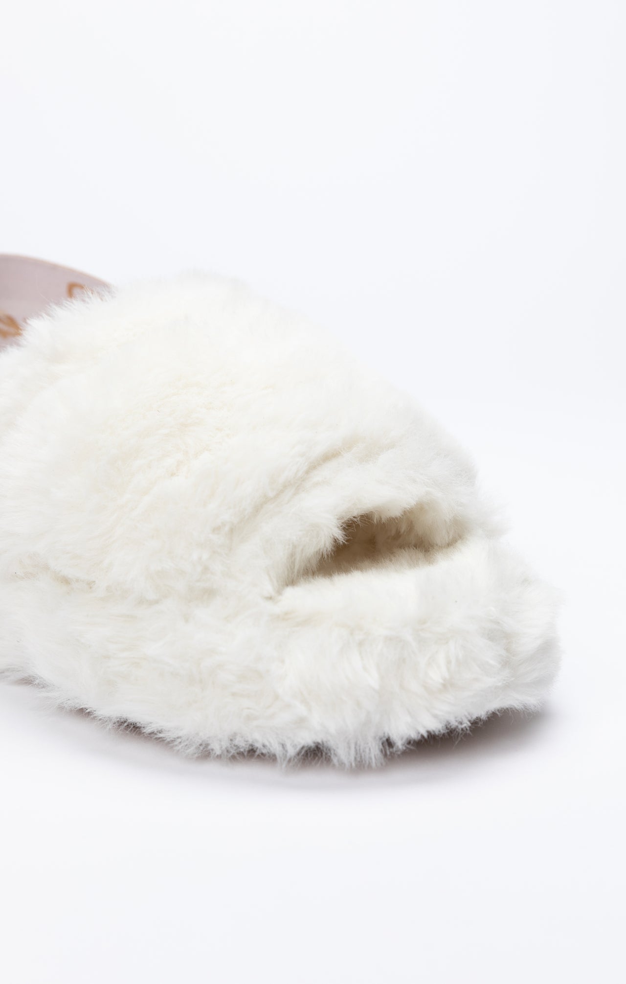 White Fluffy Slide Slipper (3)
