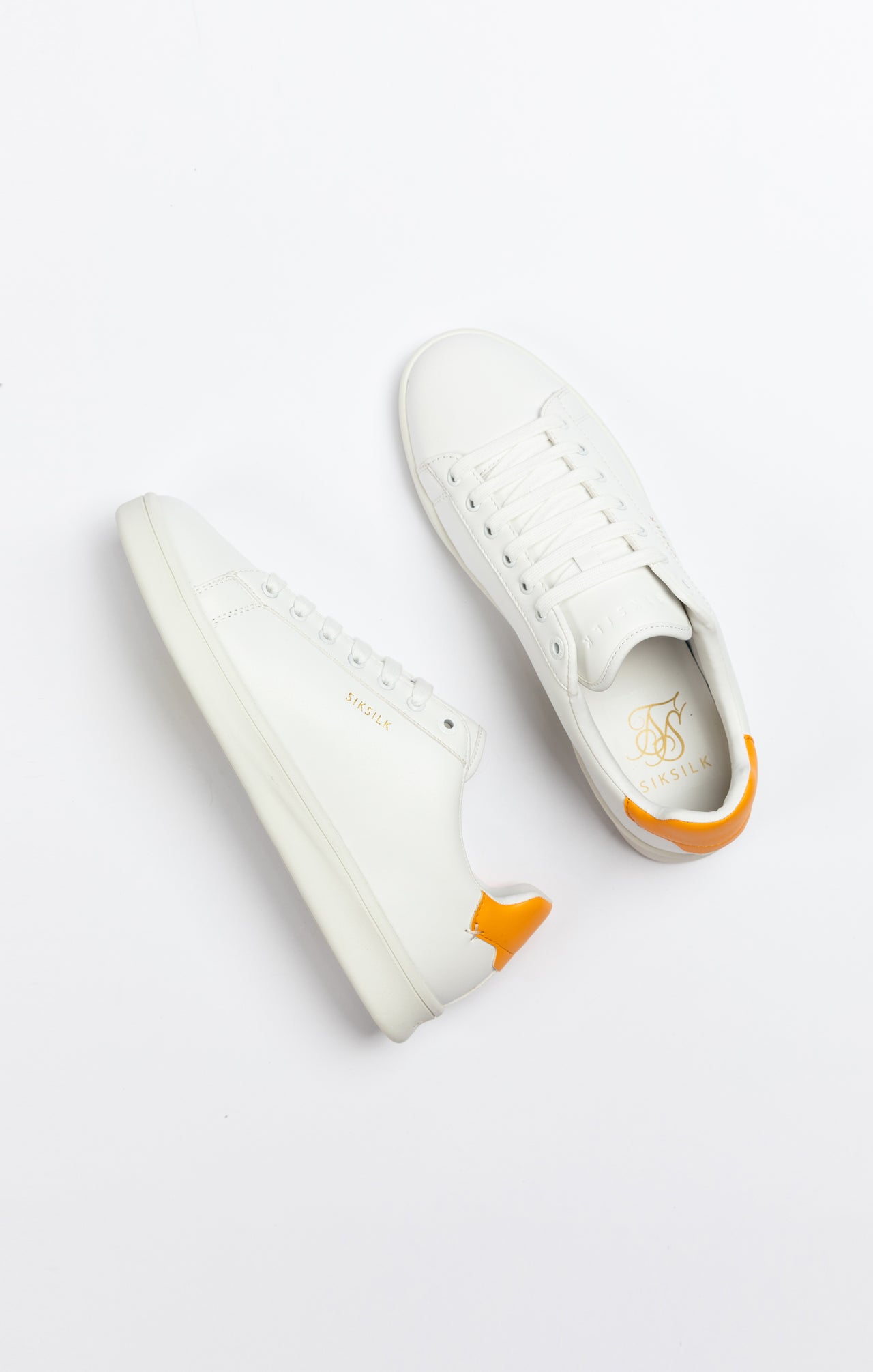 White Low-Top Casual Trainer (8)