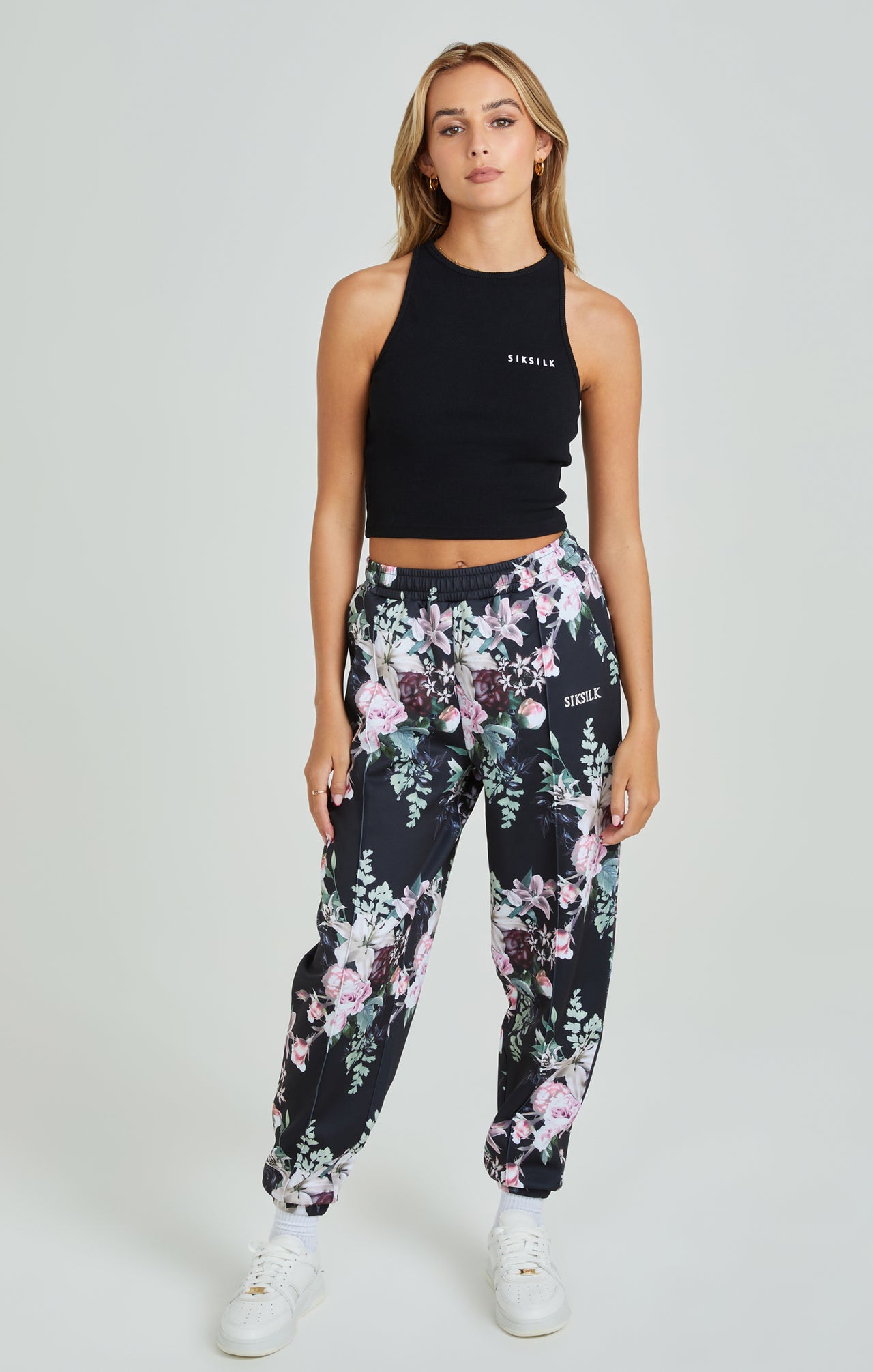 Black Floral Print Oversized Joggers (1)