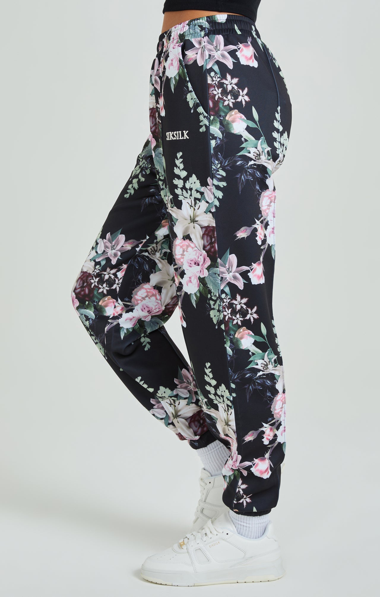 Black Floral Print Oversized Joggers (2)