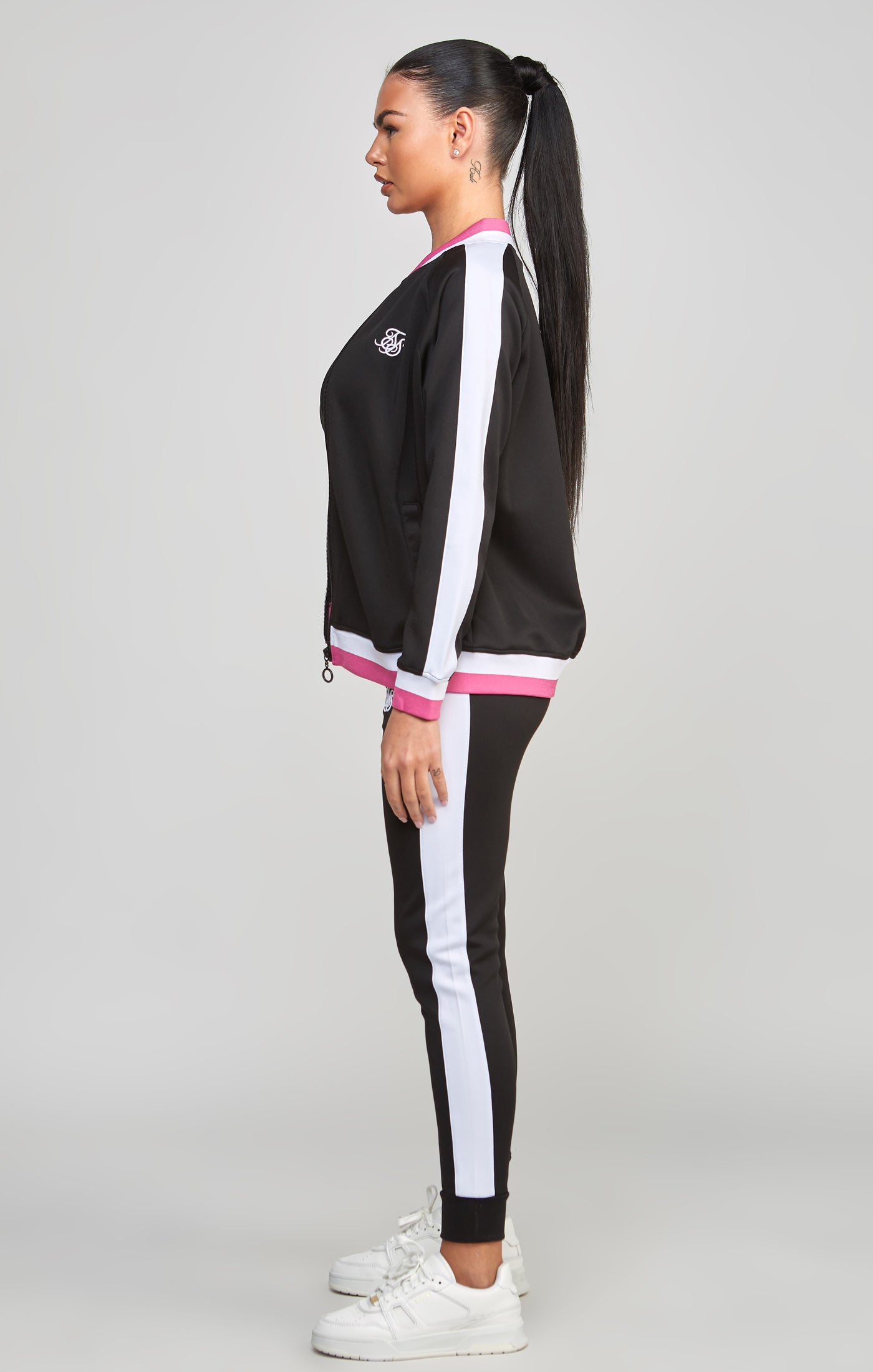 Load image into Gallery viewer, Black Retro Cut And Sew Track Top (4)